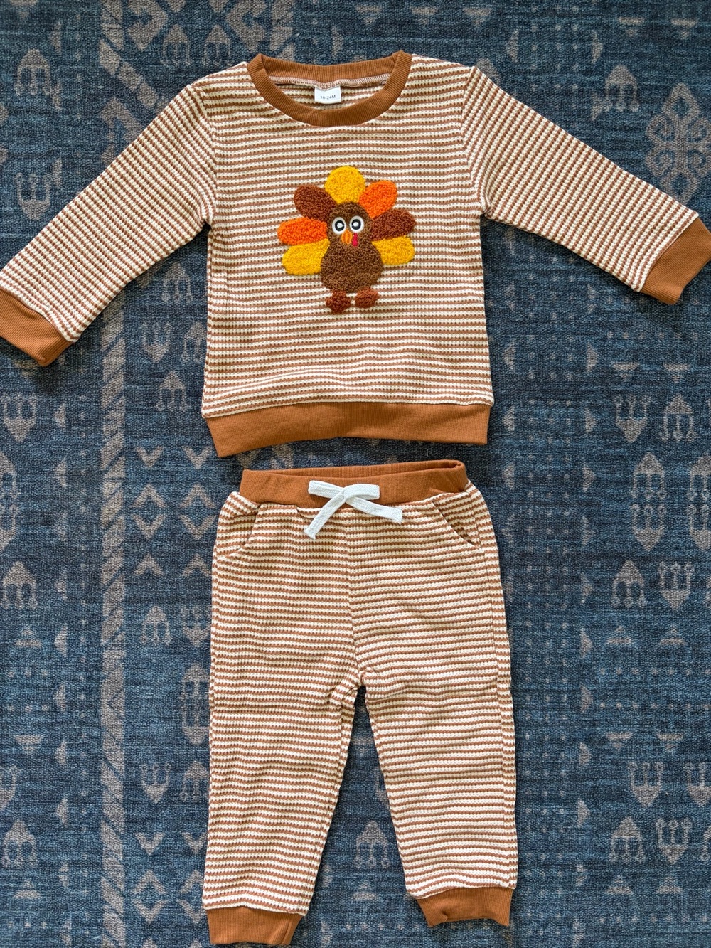 Kids Turkey Appliqué Sweatshirt & Jogger Set - Brown, Orange, Yellow